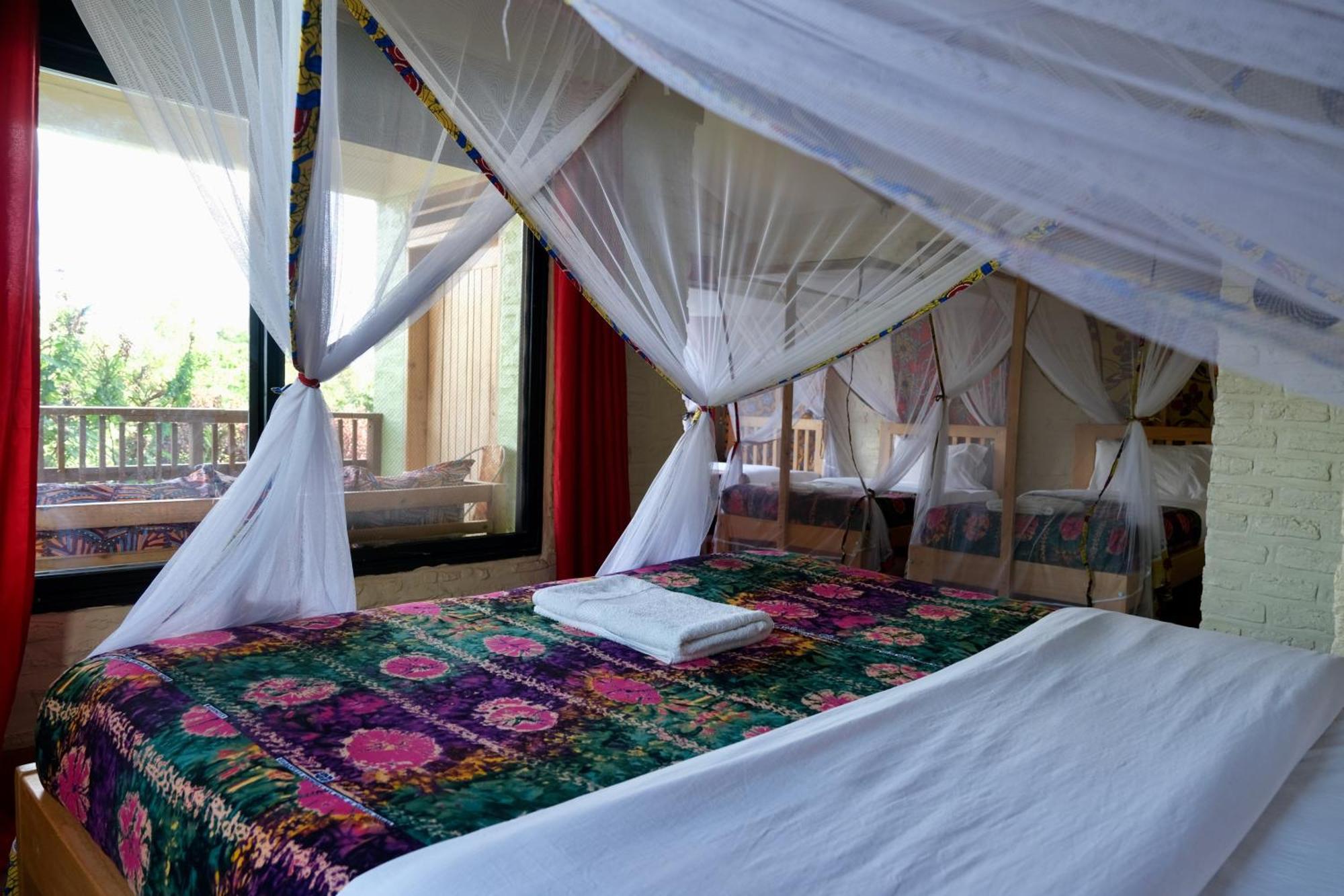 Hyena Hill Lodge Sanga ภายนอก รูปภาพ